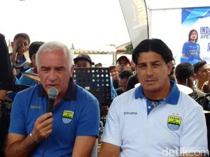 Mario Gomez Akan Datangkan Pemain Asing ke Persib