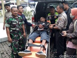 Orang Gila Ini Mengamuk Bakar Tiga Motor dan Pakaian Satu Almari