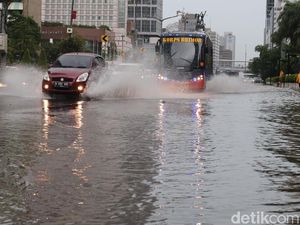 Jamin Bebas Pemadaman, PLN: Tak Ada Gardu Terendam Banjir Jamin Bebas Pemadaman, PLN: Tak Ada Gardu Terendam Banjir