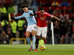 Gary Neville Sebut City di Level yang Berbeda dengan MU