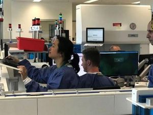 Robot Pembawa Sampel Laboratorium Bisa Gantikan Tugas Manusia