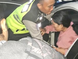 Ada Kecelakaan di Tol Cawang, Korban Luka Dievakuasi ke RS UKI