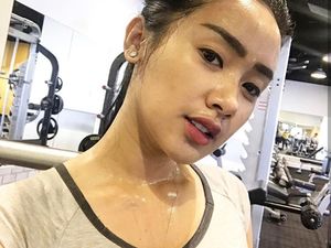 Foto: Cita Citata Pamer Tubuh Basah Berkeringat Habis Olahraga