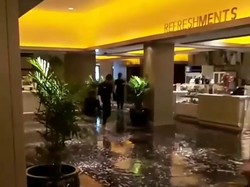 Bioskop Hollywood XXI Tergenang, Penonton Diminta Keluar