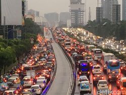 Dishub DKI akan Tempatkan Personel di Titik Rawan Macet