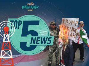 Massa Bela Palestina Bakar Boneka Trump, Radio se-Jakarta Mati