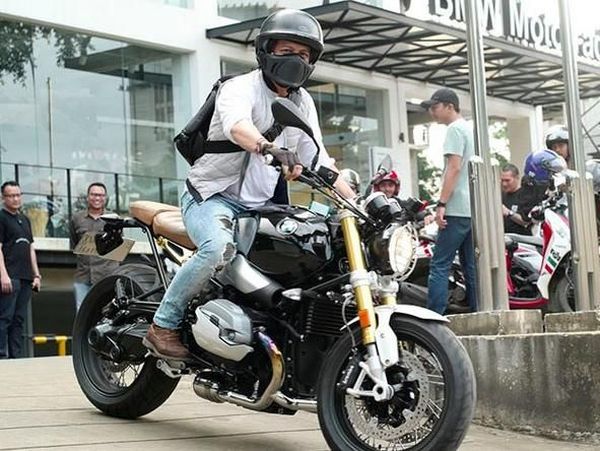 Gaya Ariel Noah Naik Moge