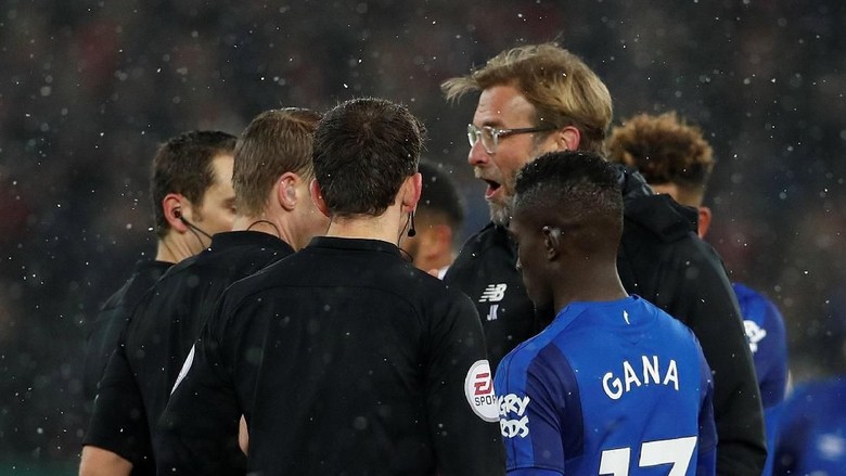 Ketika Klopp Dibuat Kesal dengan Pertanyaan Jurnalis Ketika Klopp Dibuat Kesal dengan Pertanyaan Jurnalis