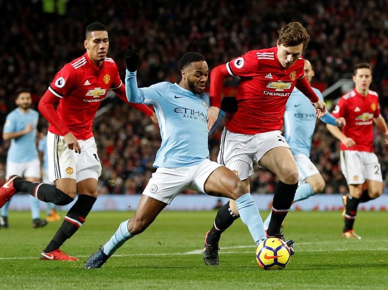 Penuh Sesaknya Old Trafford Tak Mampu Bantu MU Taklukkan City Penuh Sesaknya Old Trafford Tak Mampu Bantu MU Taklukkan City