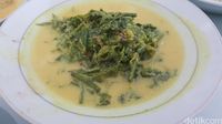 Krenyes Segarnya Sayur Pakis atau Sayur Paku