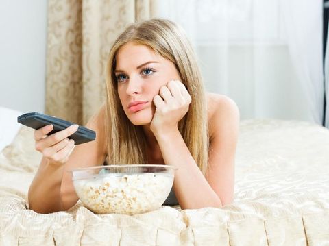 5 Manfaat Matikan TV Seharian, Bunda Perlu Simak