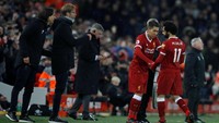 Roberto Firmino dimasukkan di menit ke-60 menggantikan Mohamed Salah. Ini jadi cara Klopp menyiasati jadwal padat di akhir tahun (Phil Noble/Reuters)