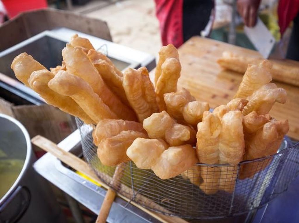 Empuk! Lezatnya Cakwe Asun Khas Medan Ini Empuk! Lezatnya Cakwe Asun Khas Medan Ini