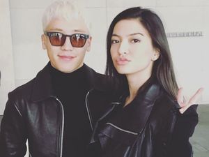 Lihat Lagi Kedekatan Seungri dan Raline Shah Lihat Lagi Kedekatan Seungri dan Raline Shah