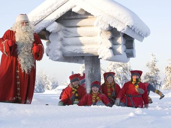 Foto: Destinasi Meriah & Menyenangkan di Dunia untuk Natal