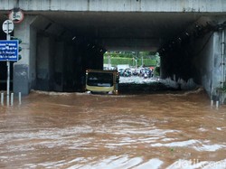 Banjir Landa Jakarta, Pengusaha Khawatir Arus Barang Terhambat