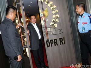 Rapat Bamus Bahas Nasib Aziz Berlangsung Alot