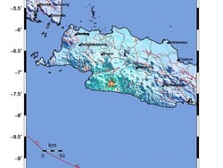 #Gempa Menerjang, Awas Tsunami!