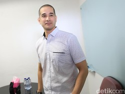 Dituding Penyuka Sesama Jenis, Okan Cornelius: Sammy Suka Sama Gue Kali!