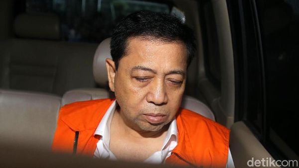Kembali Diperiksa Jelang Sidang Perdana, Novanto Kok Ngantuk Banget