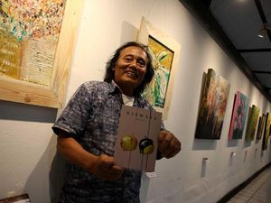 Bedah Buku Niswara