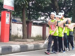 Ratusan Penyandang Disabilitas Tuna Netra Ikuti Rally Tongkat