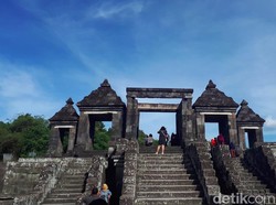 Ratu Boko, Candi Bersejarah Nan Romantis