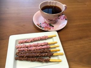 Mau Coba? Pocky Premium dengan Rasa Walnuts Berry dan Macadamia Orange