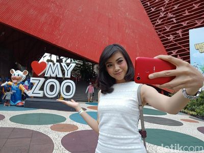 Kumpulan Selfie Cantik dengan Kamera AI