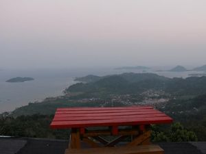 Cara Baru Nikmati Lampung, Muncak