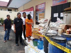Rumah Produksi Miras di Malang Digerebek, 1 Orang Jadi Tersangka