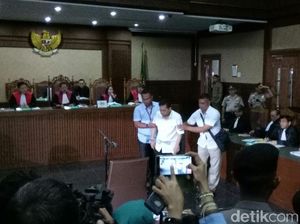 Setya Novanto ke Toilet, Sidang Diskors