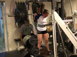 Supergirl! Remaja 16 Tahun ini Bisa Angkat Beban Hingga 165 Kg