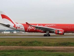 Tren Paspor Vaksin, Calon Penumpang AirAsia Harus Punya?