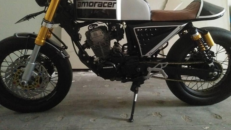 Caferacer Ini Disapa Amoracer, Keren Tidak?
