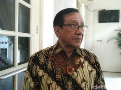 Akbar Tanjung: Kecil Peluang Setnov Lolos dari Jerat Hukum