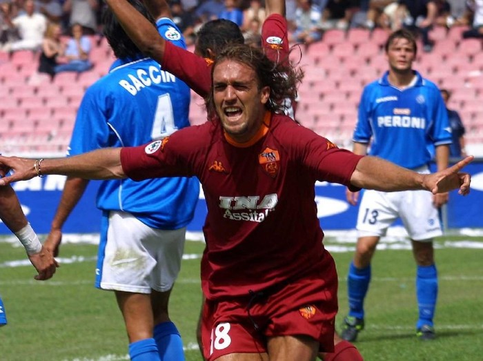 10 Jun 2001: Gabriel Batistuta of Roma celebrates during the Serie A 33rd Round League match between Napoli and Roma played at the San Paolo Stadium Napoli. DIGITAL CAMERA. Photo: Giampiero Sposito / Grazia Neri Mandatory Credit: Grazia Neri/ALLSPORT