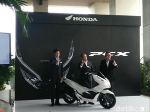 Lebih Murah dari Versi CBU, Honda PCX Fiturnya Lebih Ciamik