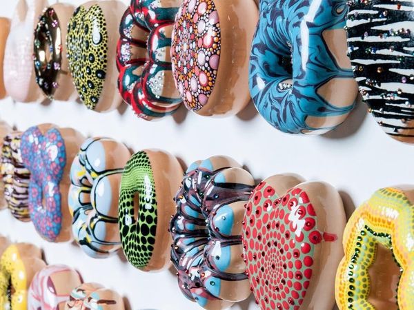 Cantik Manis Donat-donat Ini Dibuat dari Keramik