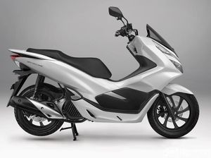 Persaingan Roda Dua 2017, Ditutup dengan Honda PCX Lokal vs Yamaha NMAX