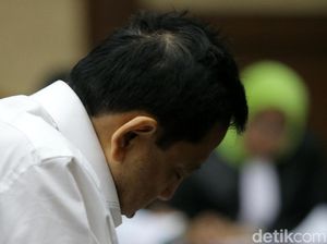 Foto: Novanto Tidur Saat Sidang Dakwaan Foto: Novanto Tidur Saat Sidang Dakwaan