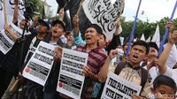 Seruan Khilafah Menggema di Kedubes AS