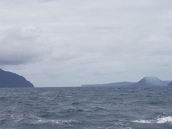 Kemenhub Bawa Guru Se-Banten ke Tengah Selat Sunda Mengenal Krakatau