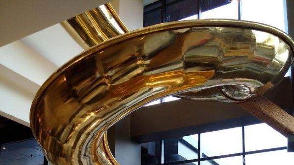 Foto: Hotel di Yogya Ini Punya Seluncuran Pengganti Tangga