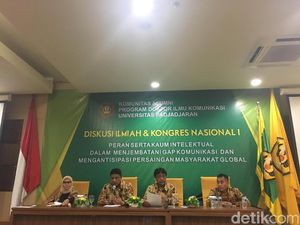Kongres Pertama Alumni Doktor Fikom Unpad Soroti Berita Bohong