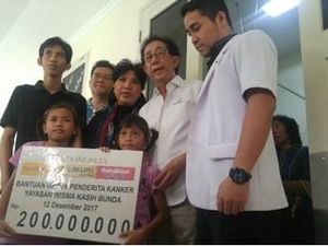 Sido Muncul Bantu Rp 200 Juta untuk Penderita Kanker Stadium Akhir