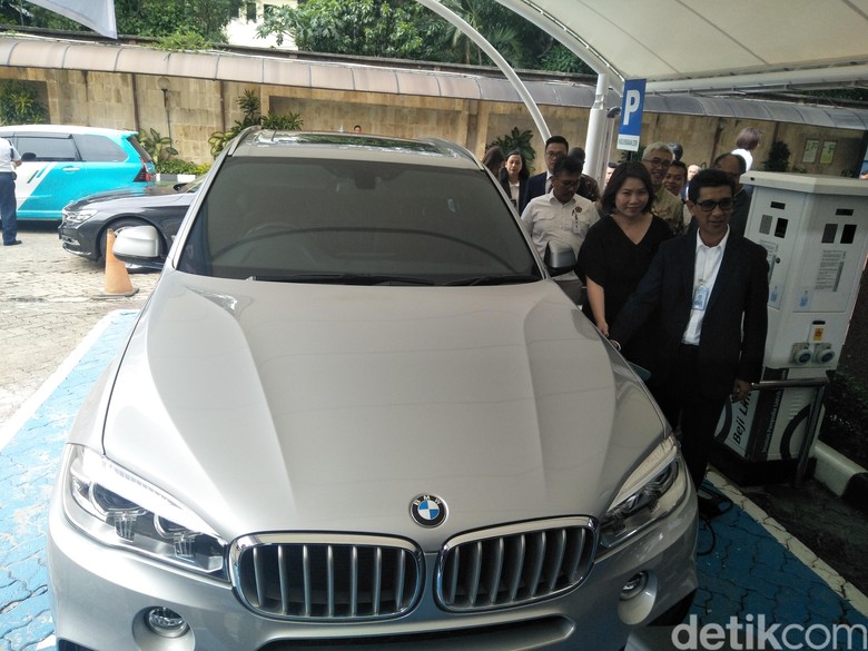 Gandeng BMW, Penyediaan Infrastruktur Mobil Listrik dari PLN Akan Canggih