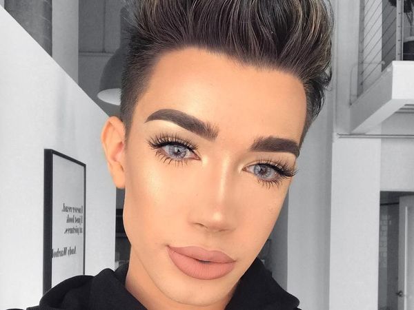 7 Pria yang Populer karena Lebih Jago Dandan dari Wanita