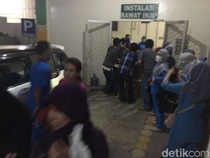 Rumah Sakit Kurnia di Kota Cilegon Kebakaran, Pasien Dievakuasi Rumah Sakit Kurnia di Kota Cilegon Kebakaran, Pasien Dievakuasi