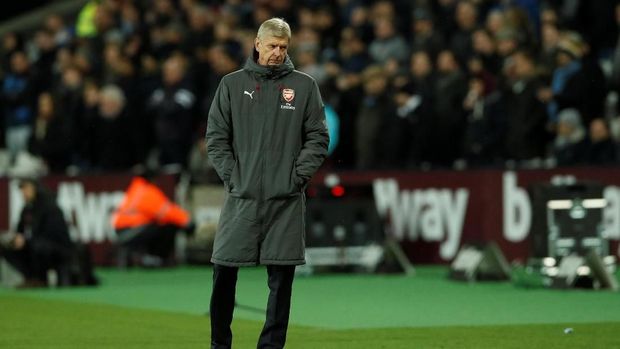 Arsene Wenger akan menjalani duel terakhir di Old Trafford sebagai pelatih Arsenal.